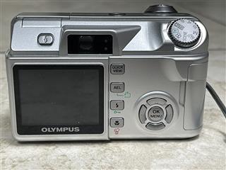 OLYMPUS C-5500 DIGITAL CAMERA 5.1 MEGAPIXEL